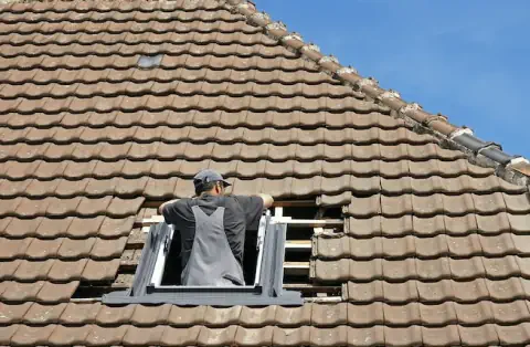 Pose de velux - Occhiatana